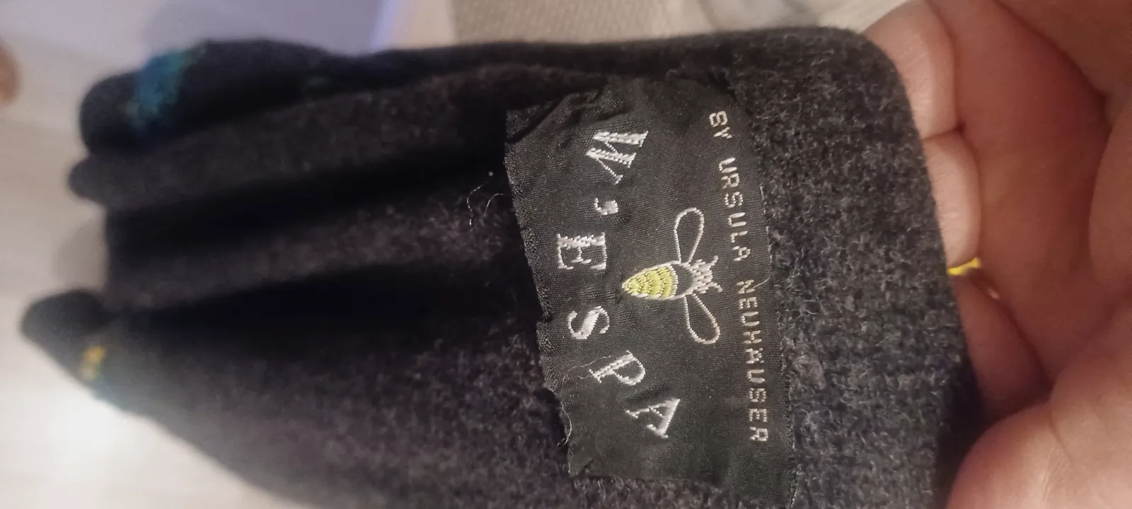 Titre : Gilet noir fleuri avec grandes poches – Taille 46 – W'espa – taille XXL 7