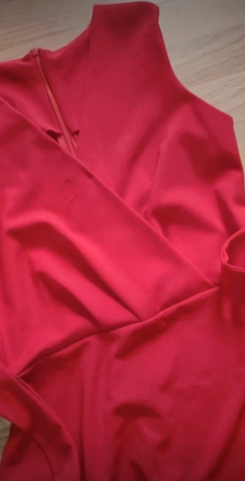 Vestido largo rojo elegante con cinturón | Talla única | Escote cruzado – marca local – taille Taille unique 4