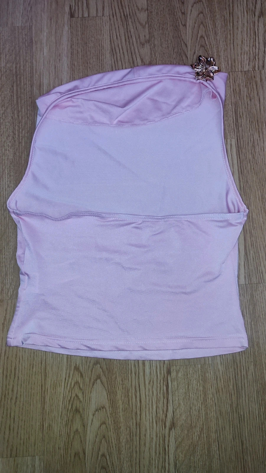 Top rosa satinado cuello drapeado con detalle de flor | Talla M Shein – Shein – taille M / 38 / 10 4