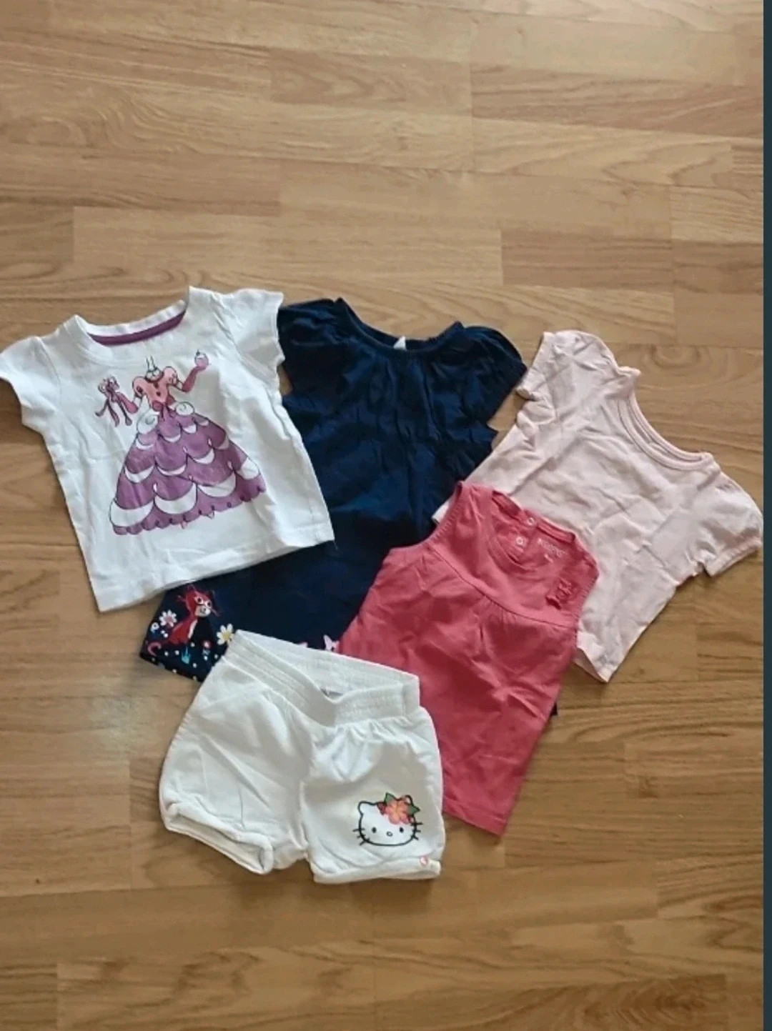 Lote ropa niña talla 86 | 5 prendas en muy buen estado – Variadas. – taille 18-24 mois / 86 cm 2