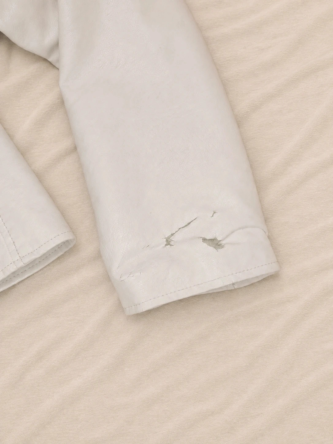 Stradivarius chaqueta / cazadora de cuero blanca – Stradivarius – taille L / 40 / 12 5