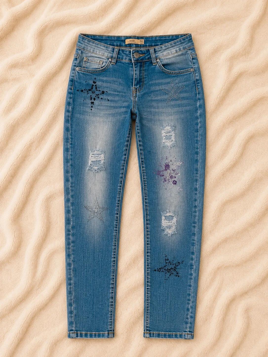 Inside pantalones vaqueros rotos con estrellas estilo Y2k