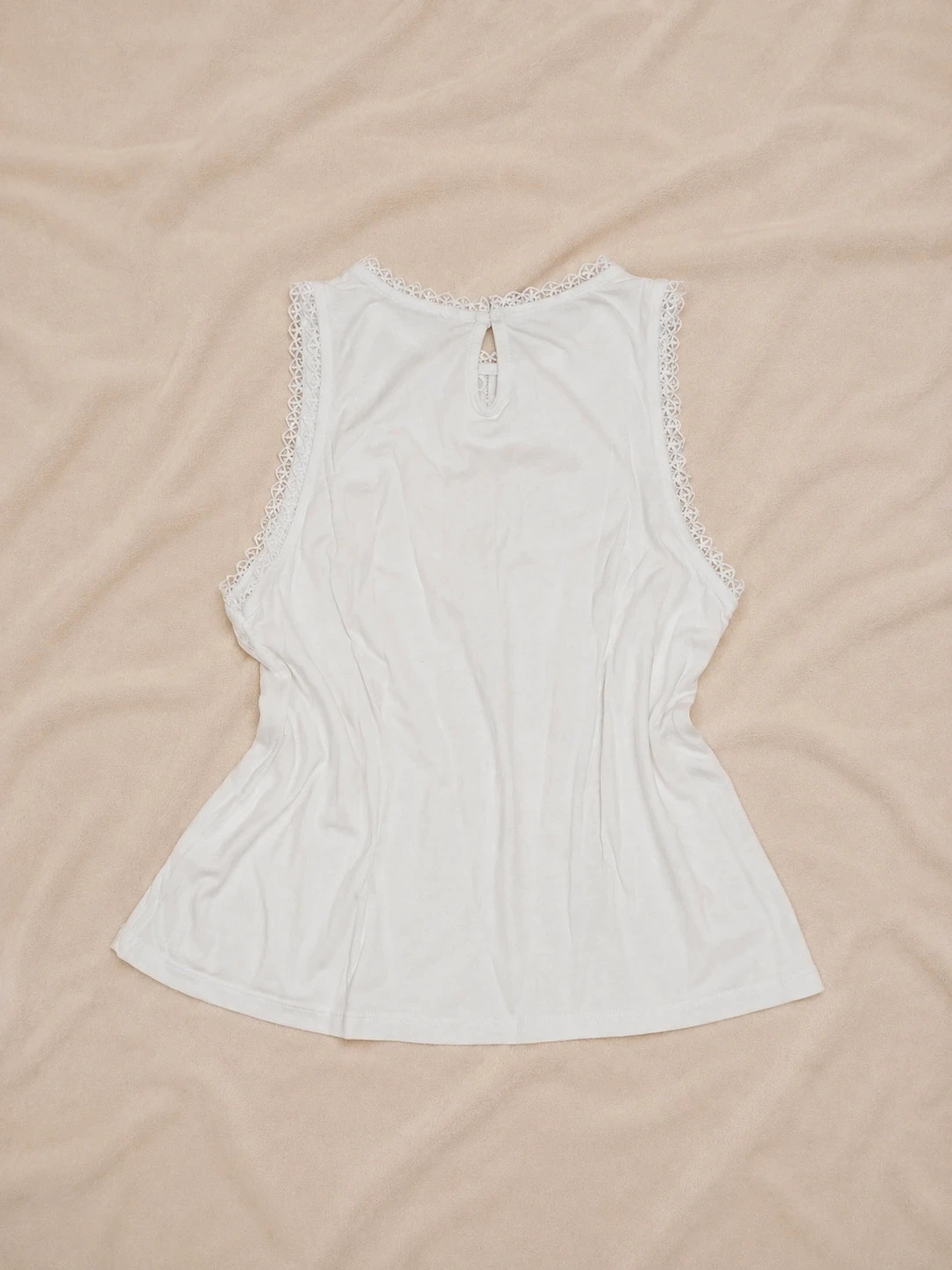 Stradivarius camiseta de encaje sin mangas blanca – Stradivarius – taille S / 36 / 8 3