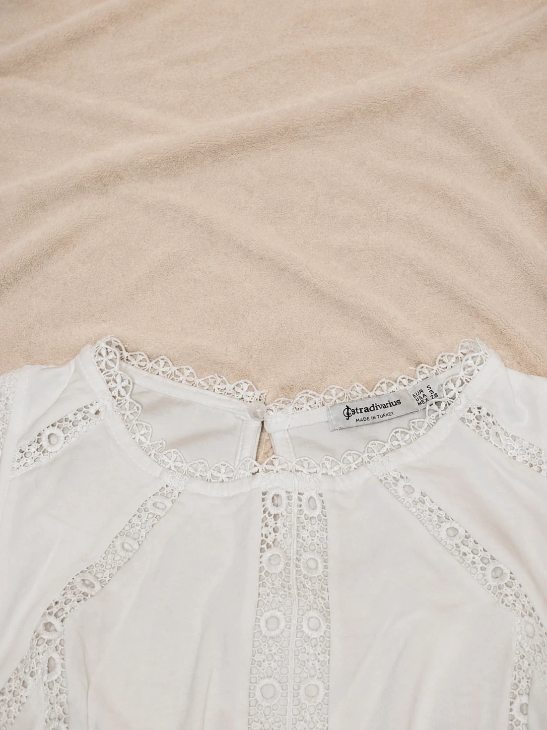 Stradivarius camiseta de encaje sin mangas blanca – Stradivarius – taille S / 36 / 8 4
