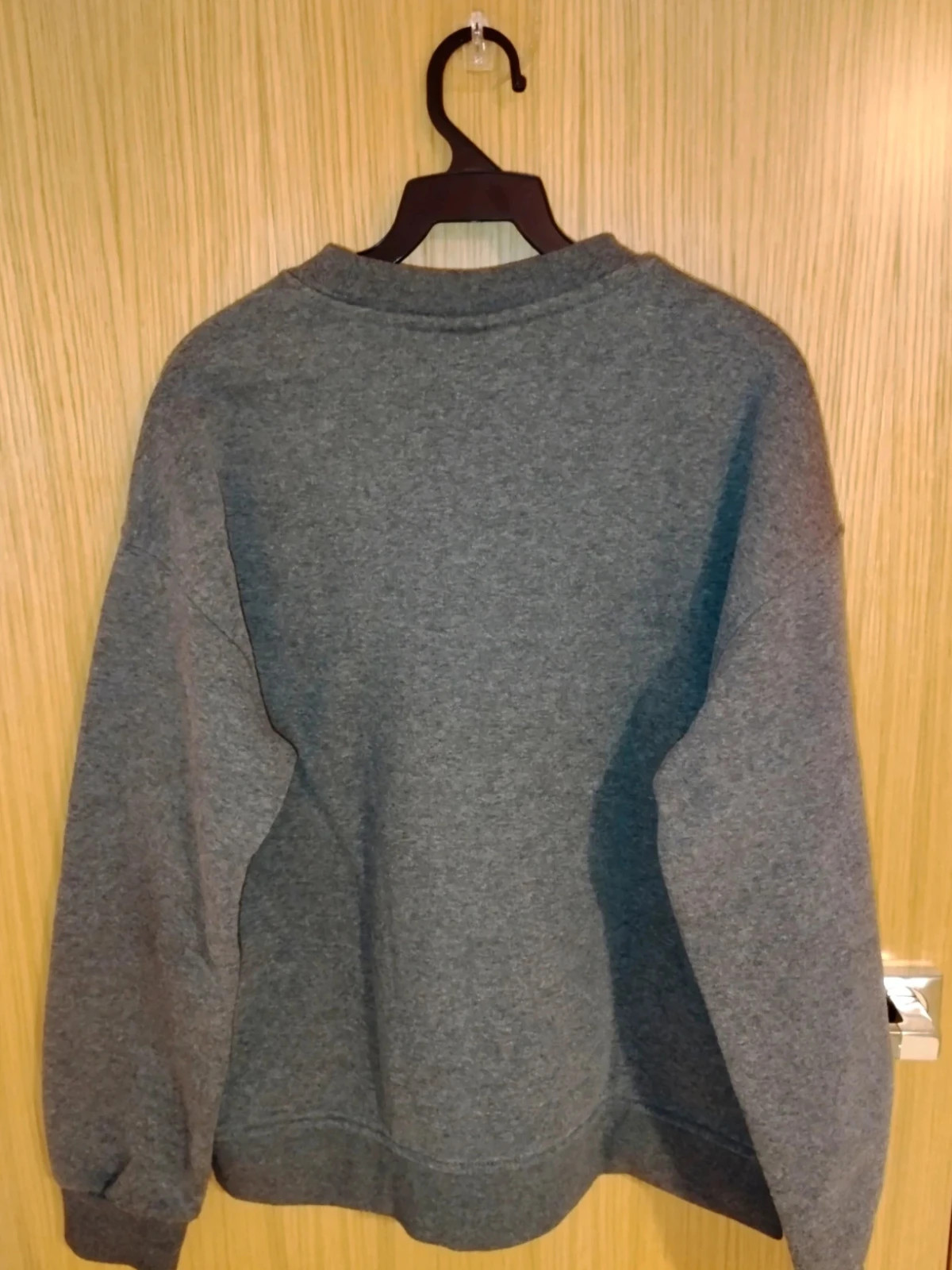 Sudadera gris - Looney Tunes - talla S – Looney Tunes – taille S / 36 / 8 2