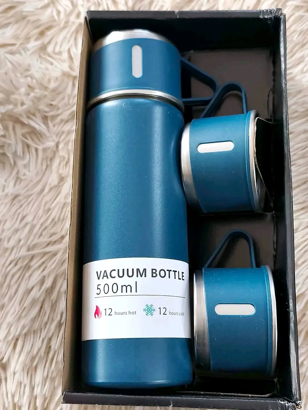 Thermos isotherme rose avec 2 tasses 2