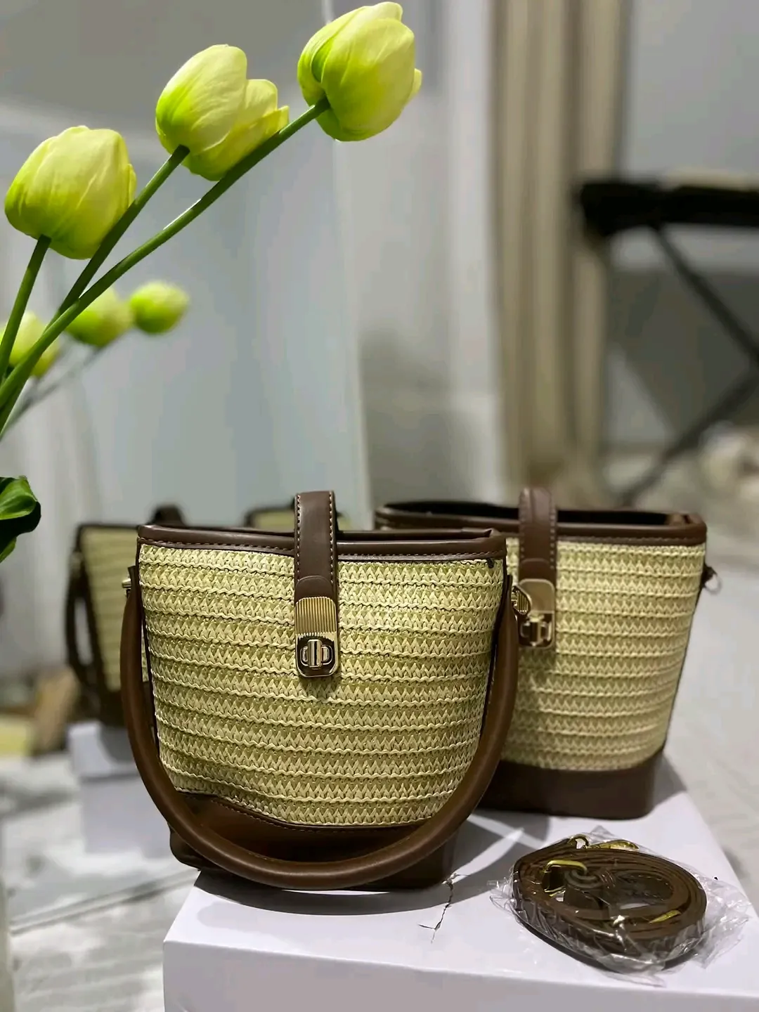 Sac bandoulière paille et cuir marron 2