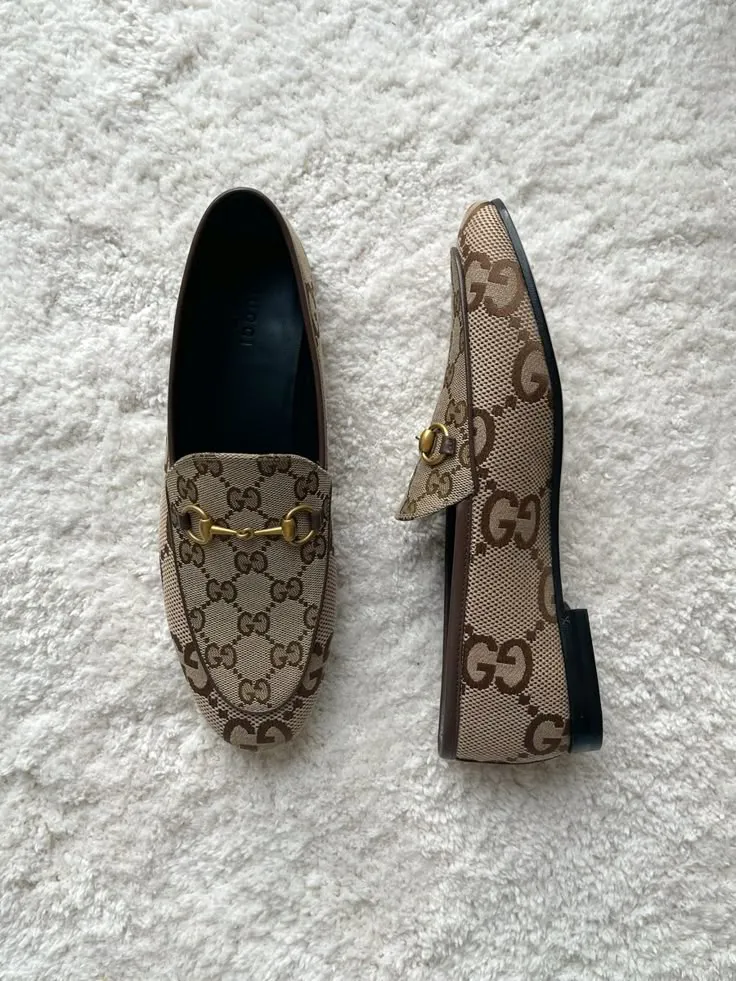 Mocassins Gucci monogramme beige et noir 3