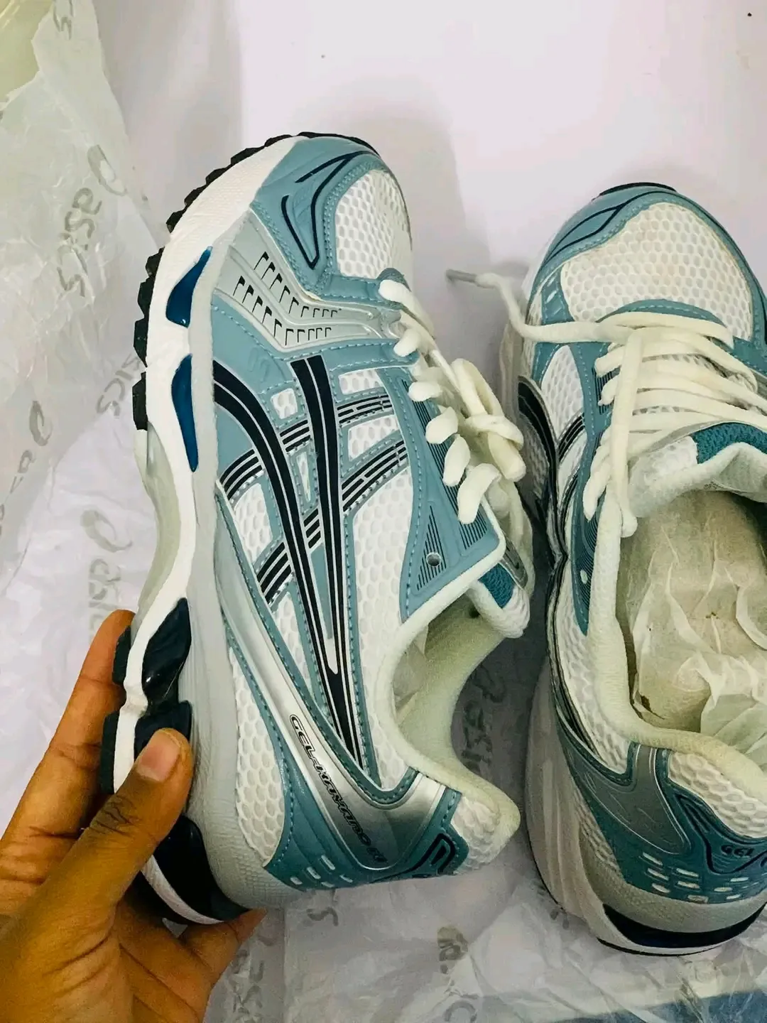 Baskets Asics Gel blanc bleu 3