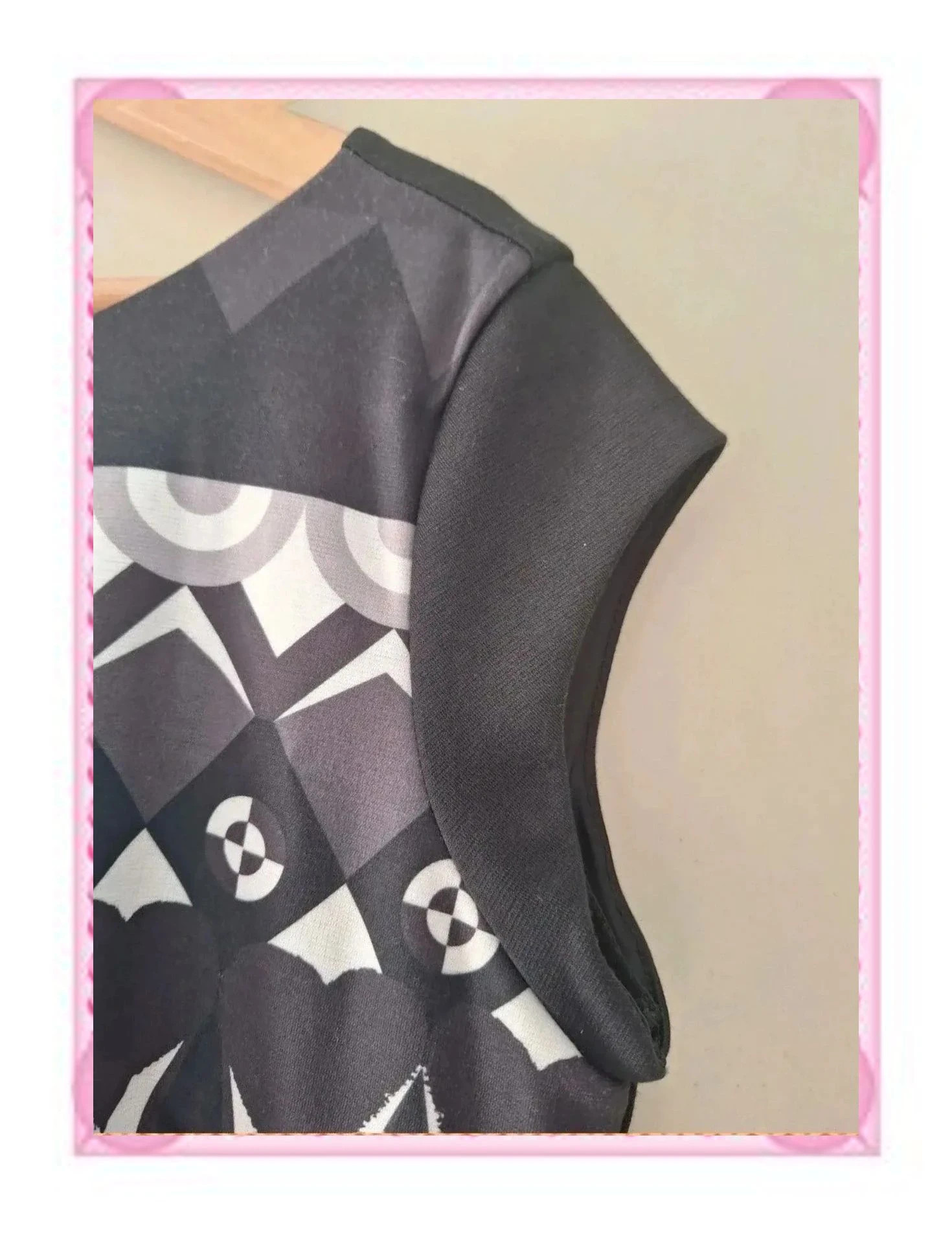 Vestido Desigual Negro con Estampado Mandalas – Desigual – taille L / 40 / 12 4