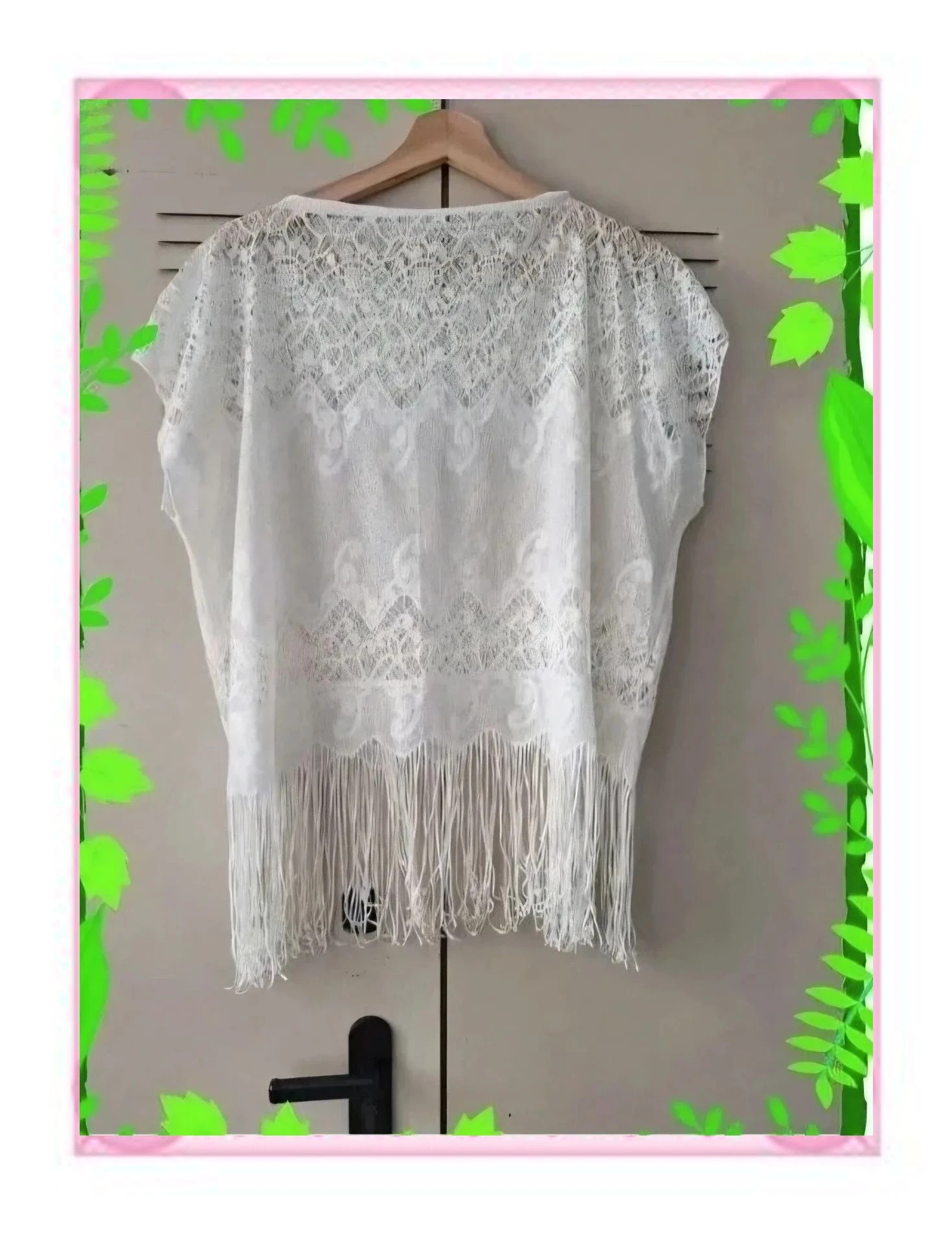 Caftan de verano o poncho blanco de encaje con flecos