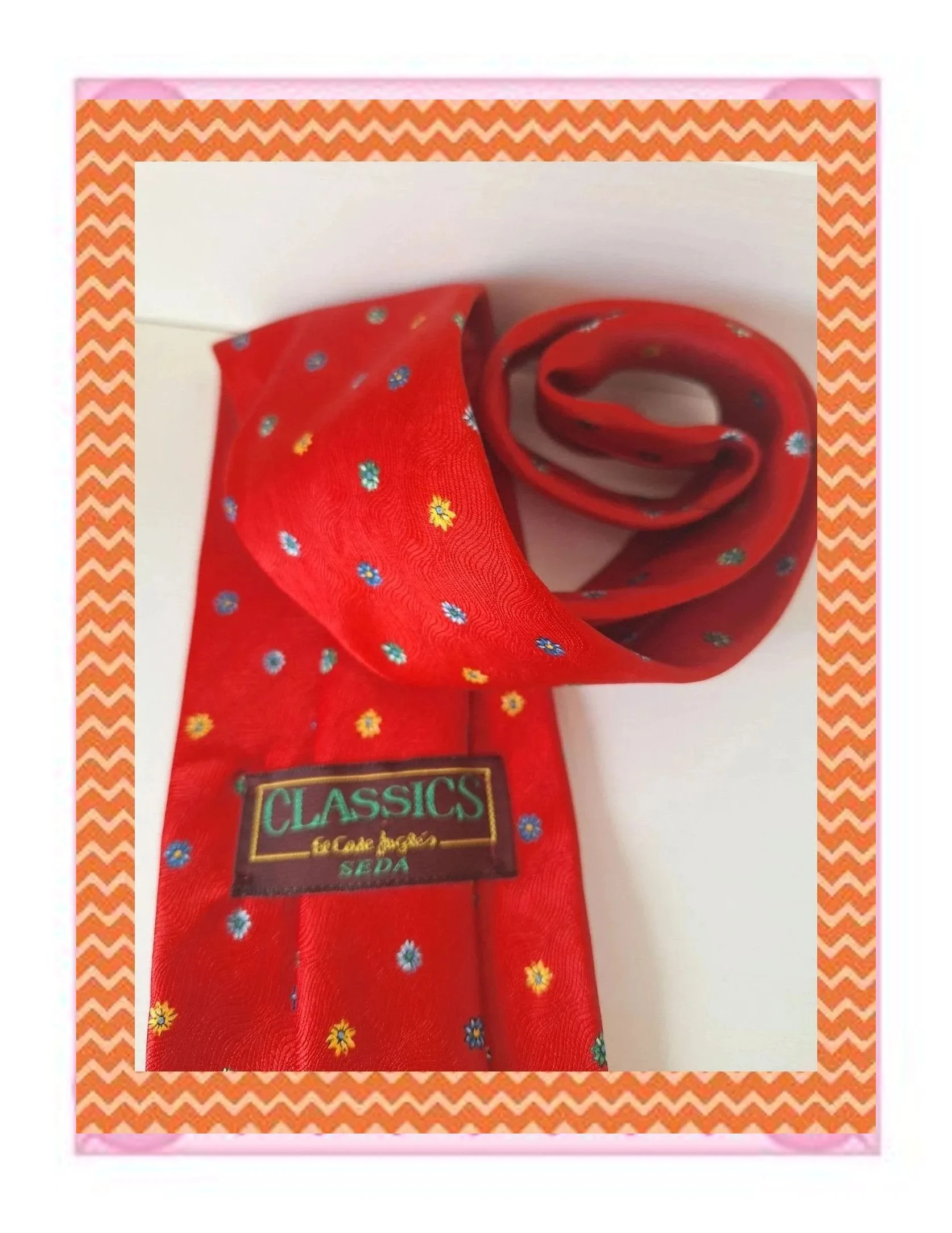 Corbata roja Classics con estampado floral, en excelente estado 🌺 – Classics 3