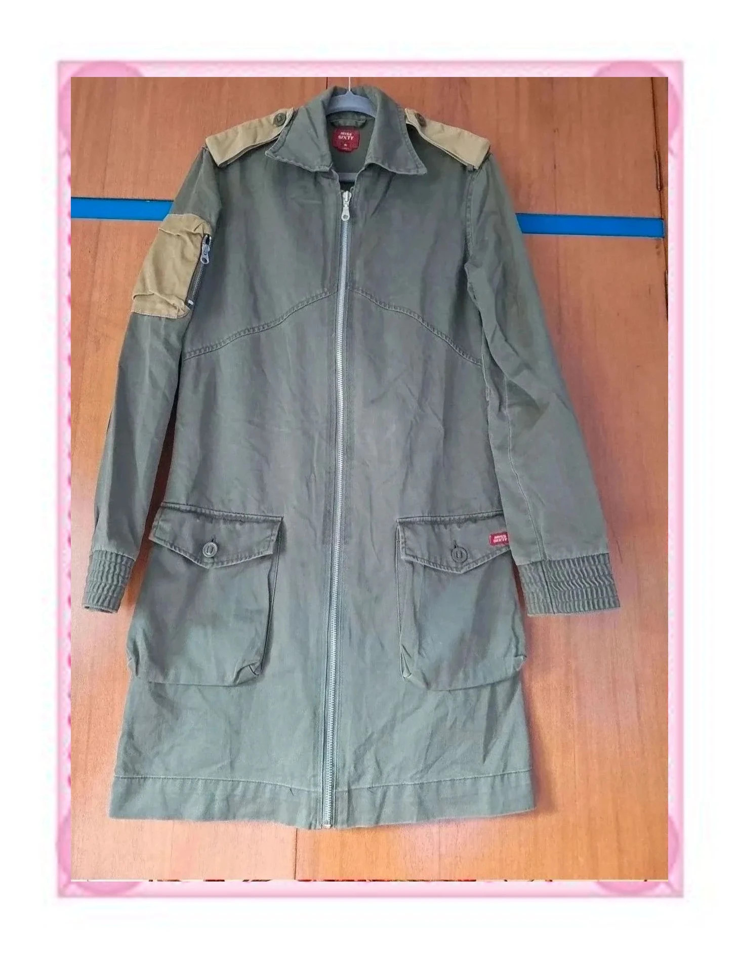 Chaqueta / Parka Estilo Militar Verde Caqui – Miss Sixty