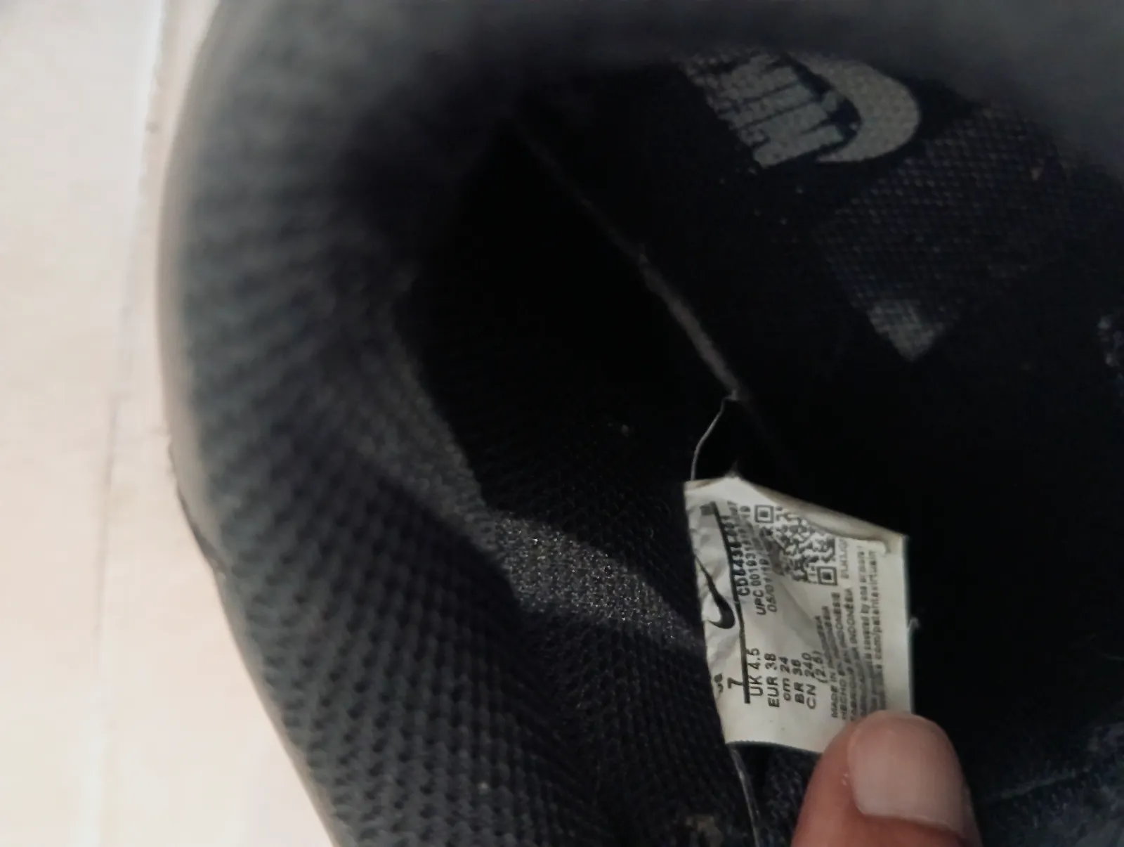 Basket taille 38 – Nike – taille EU 38 5