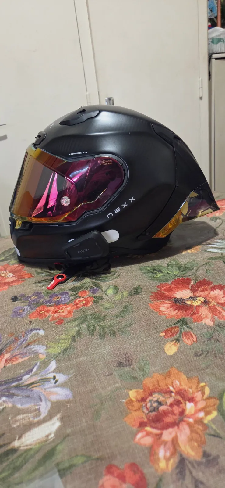 Casque Nexx XR3R carbone avec intercom cardo  – Nexx XR3R 2