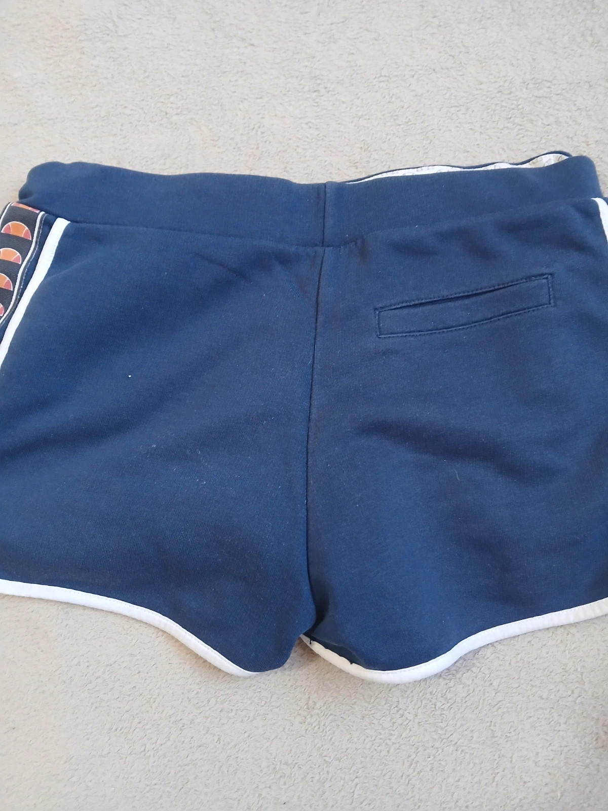 Short ellesse. – Ellesse – taille S / 36 / 8 2