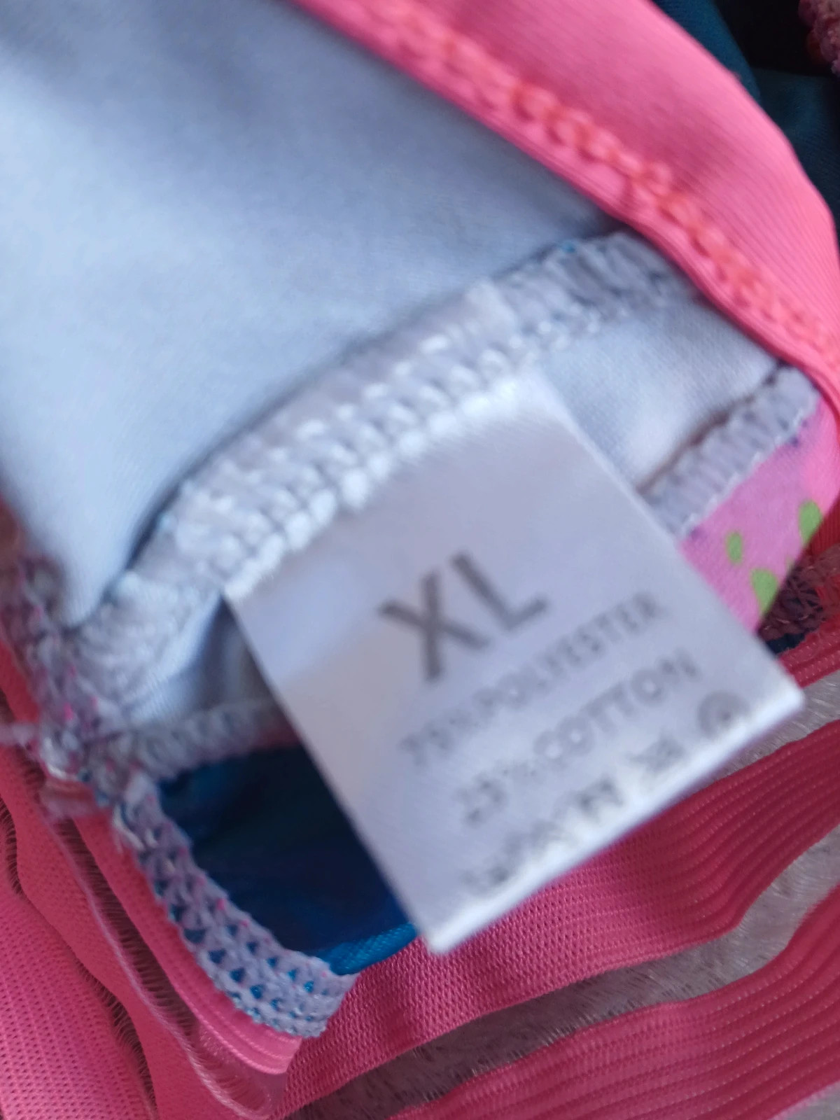 Brassière fleurie. – Tendance – taille XL / 42 / 14 5