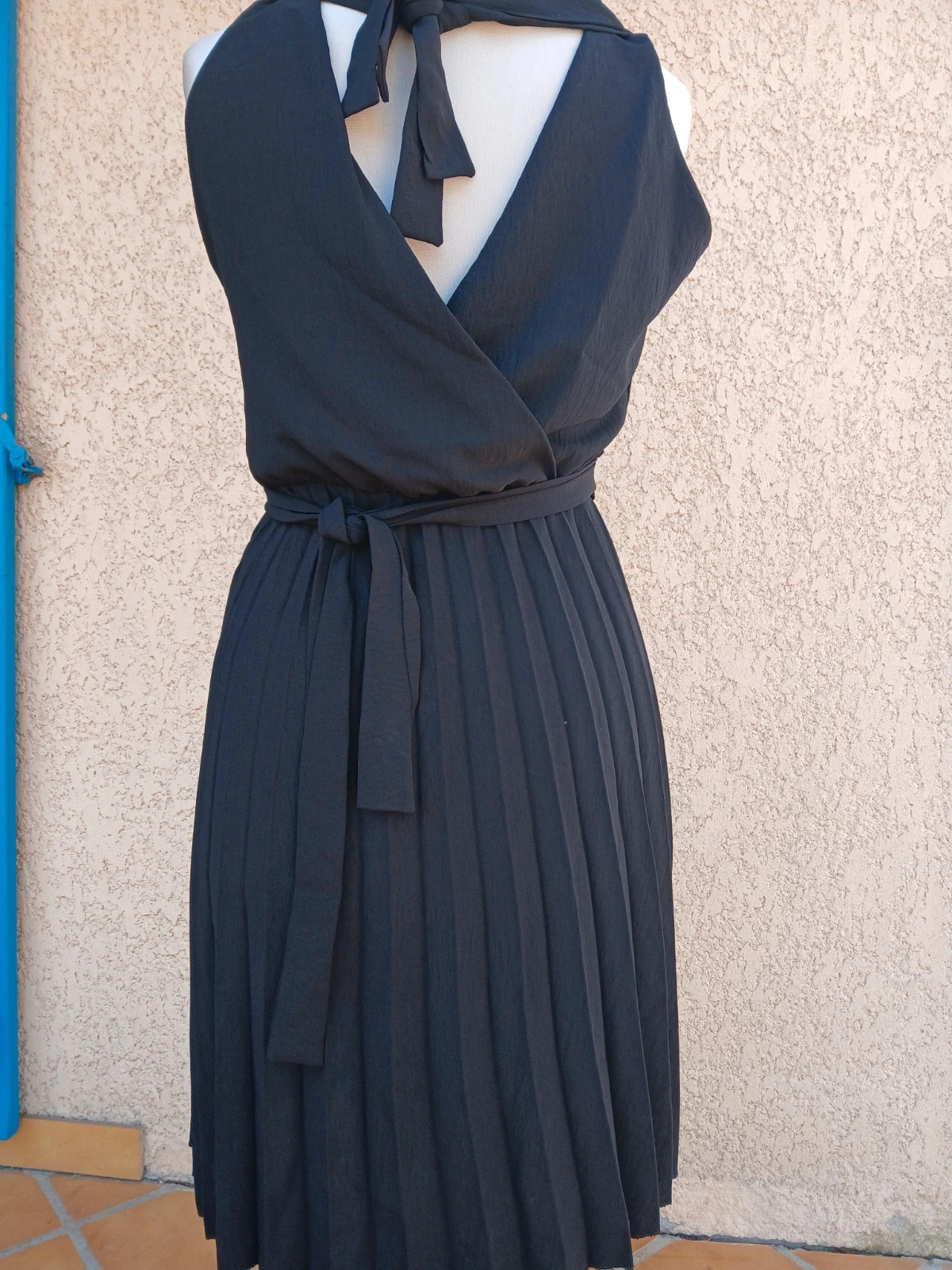 Robe noir – sansnom. – taille L / 40 / 12 3