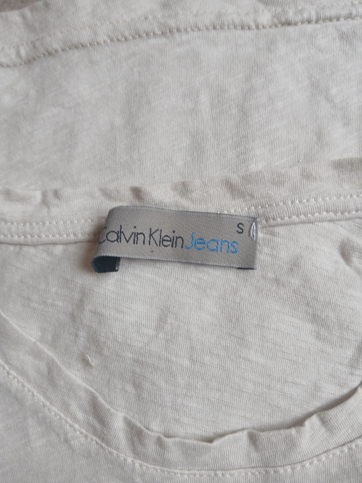 T-shirt calvin klein – Calvin Klein – taille S 4