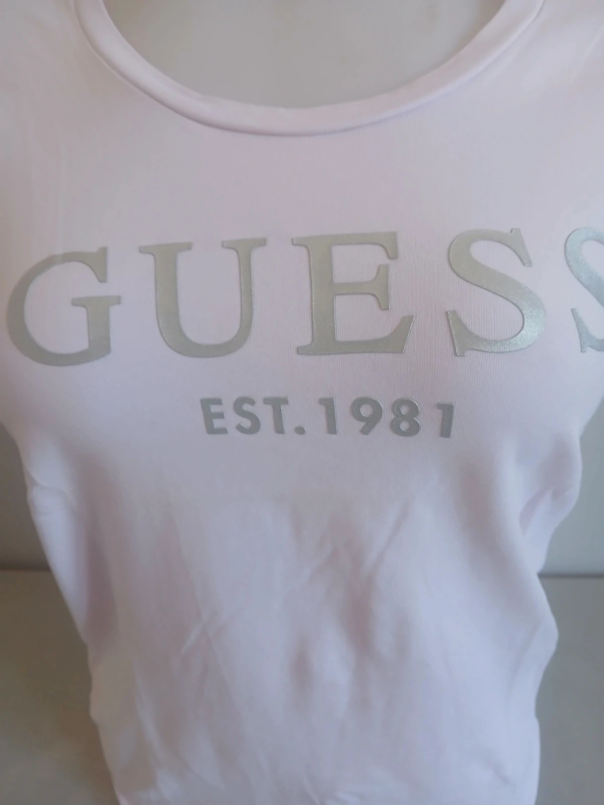 Tshirt guess – GUESS – taille M / 38 / 10 2