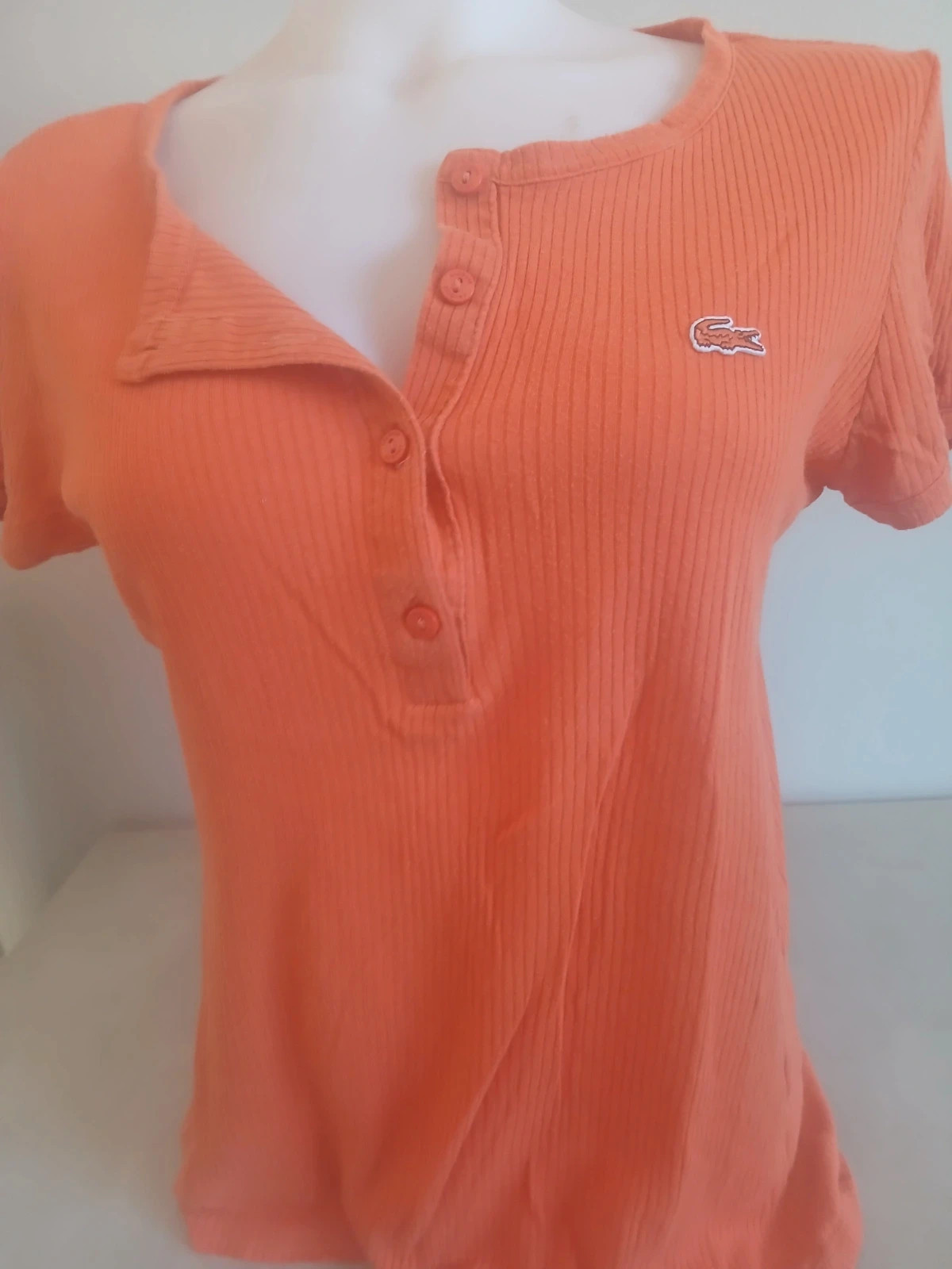 Tshirt lacoste.