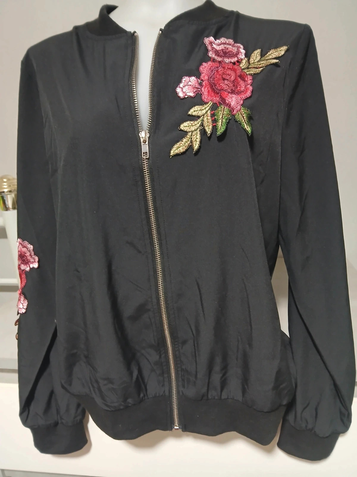 Blouson d été brodé