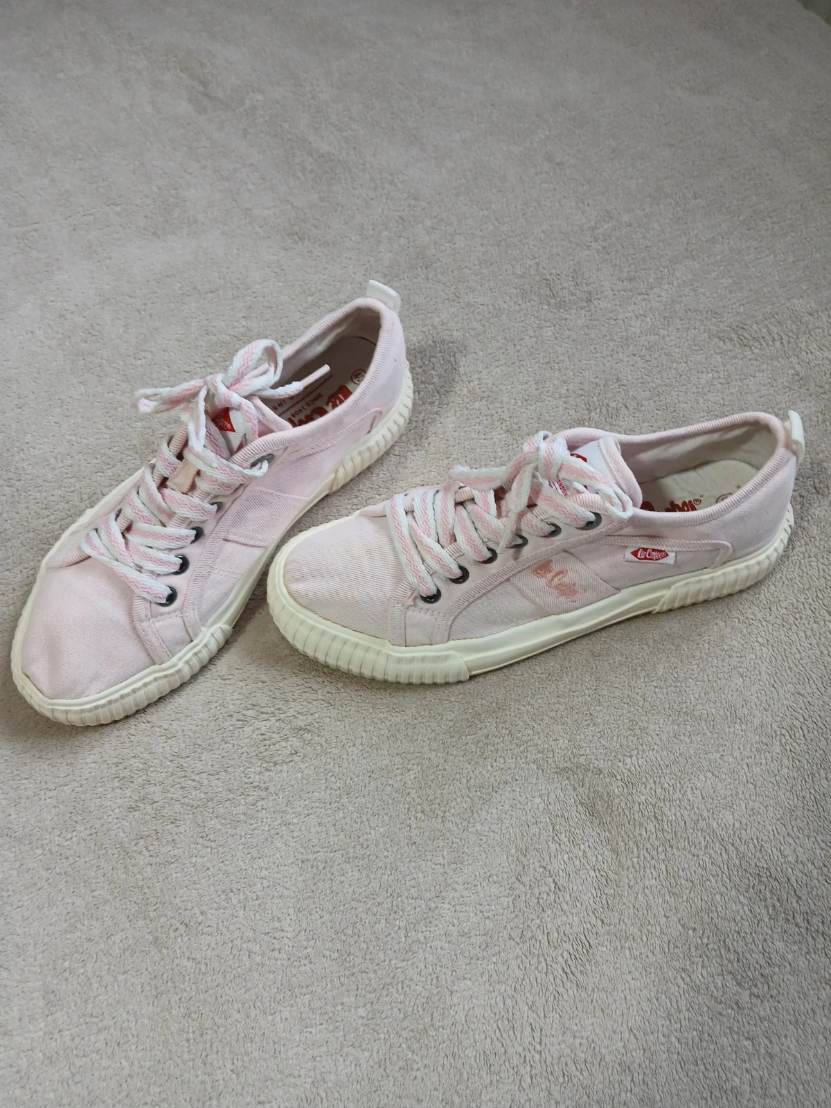 Baskets Lee cooper.