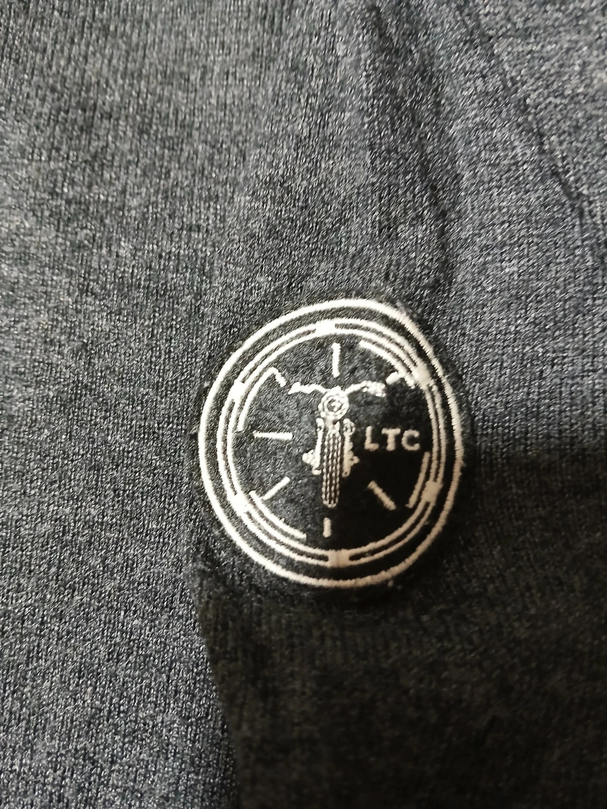 Pull a capuche le temps des cerises. – Le Temps des Cerises – taille S 2