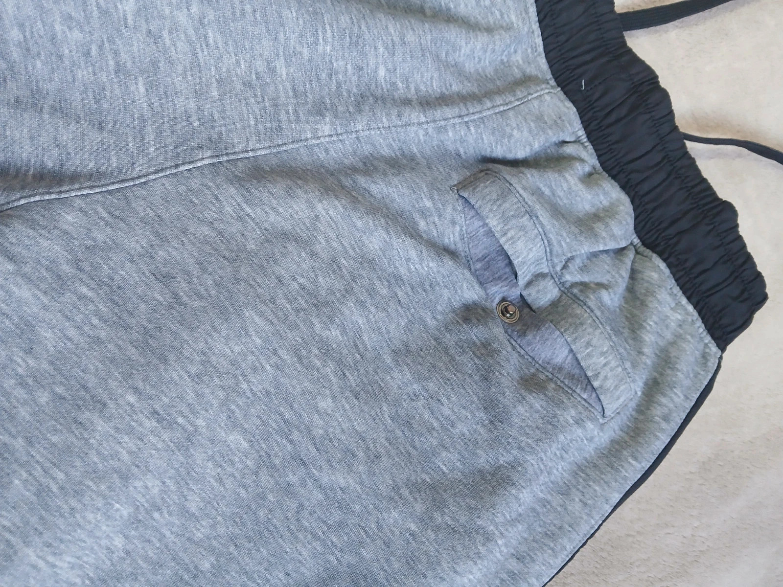 Bas de survétement Nike. – Nike – taille S 4