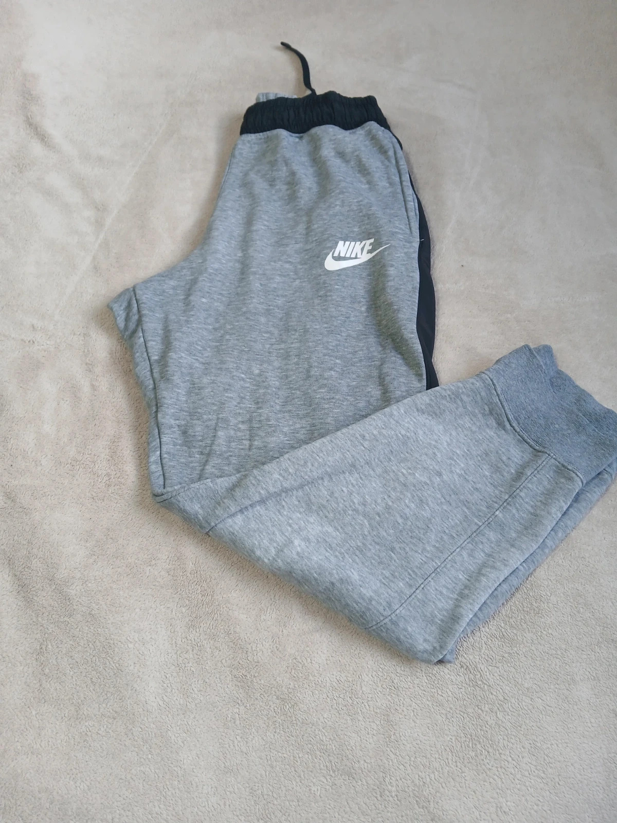 Bas de survétement Nike. – Nike – taille S