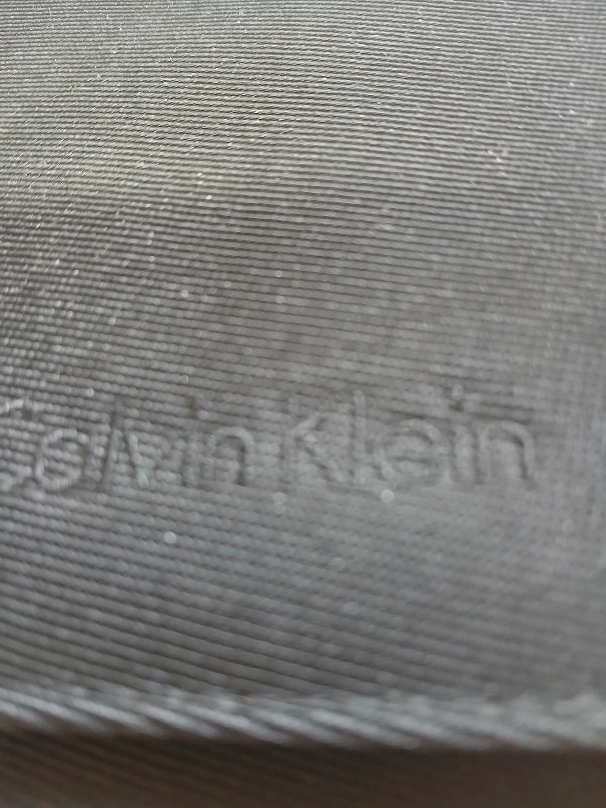 Pochette calvin Klein. – Calvin Klein 2