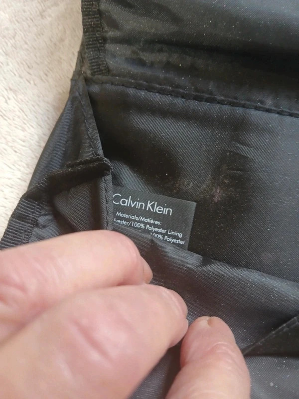Pochette calvin Klein. – Calvin Klein 5