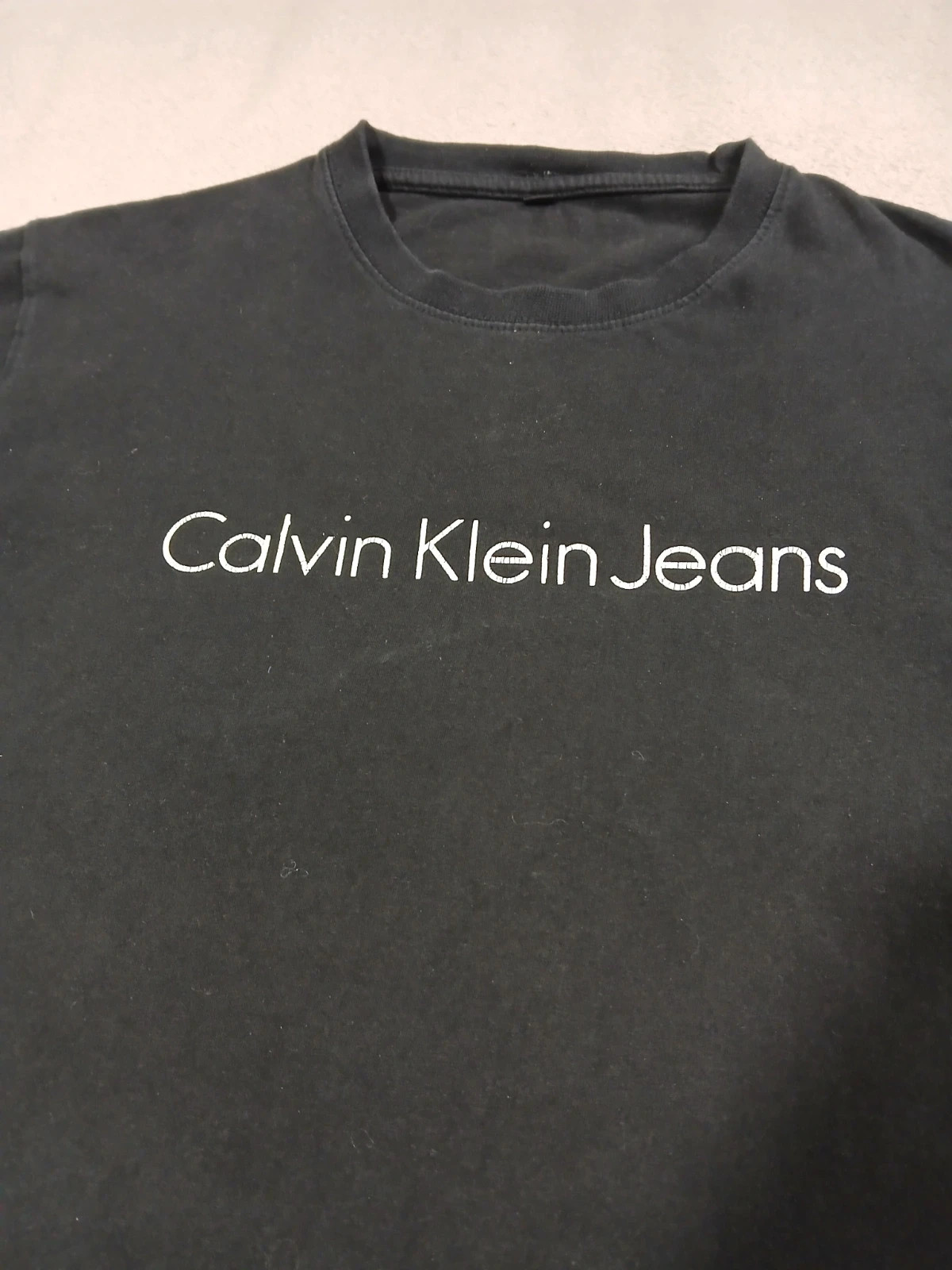 T shirt clvin klein. – Calvin Klein – taille L 2
