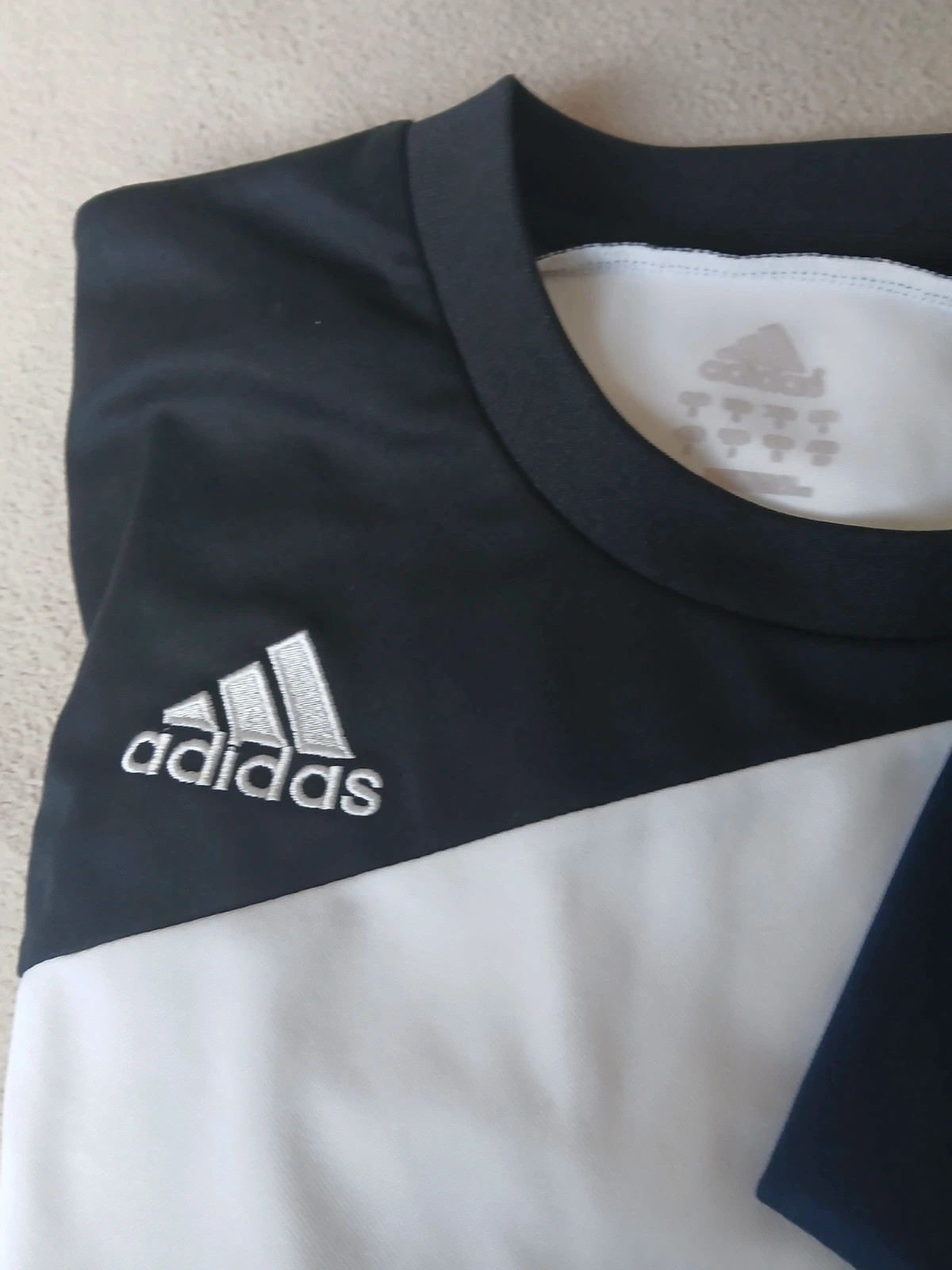 Lot T-shirt Nike et Adidas. – Nike – taille S 2