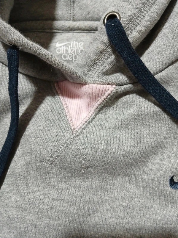 Pull à capuche Nike. – Nike – taille S / 36 / 8 4