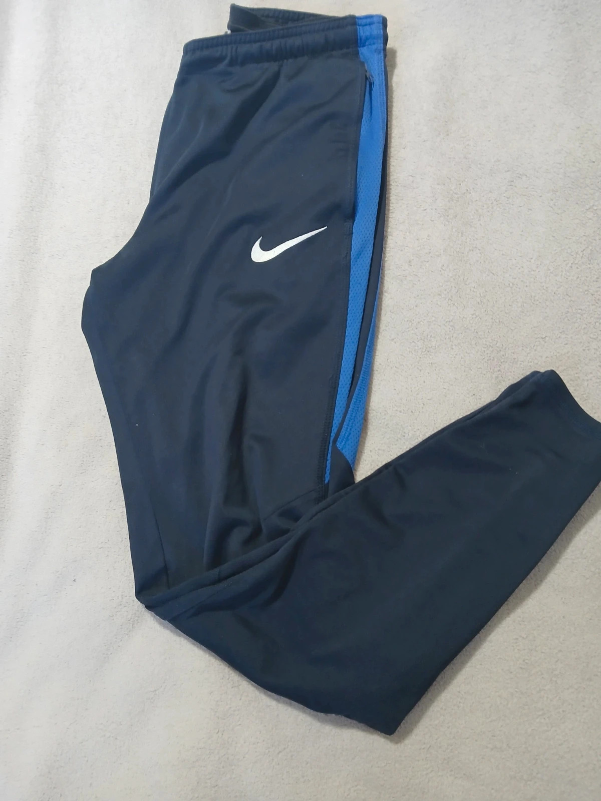 Bas de survétement Nike. – Nike – taille S