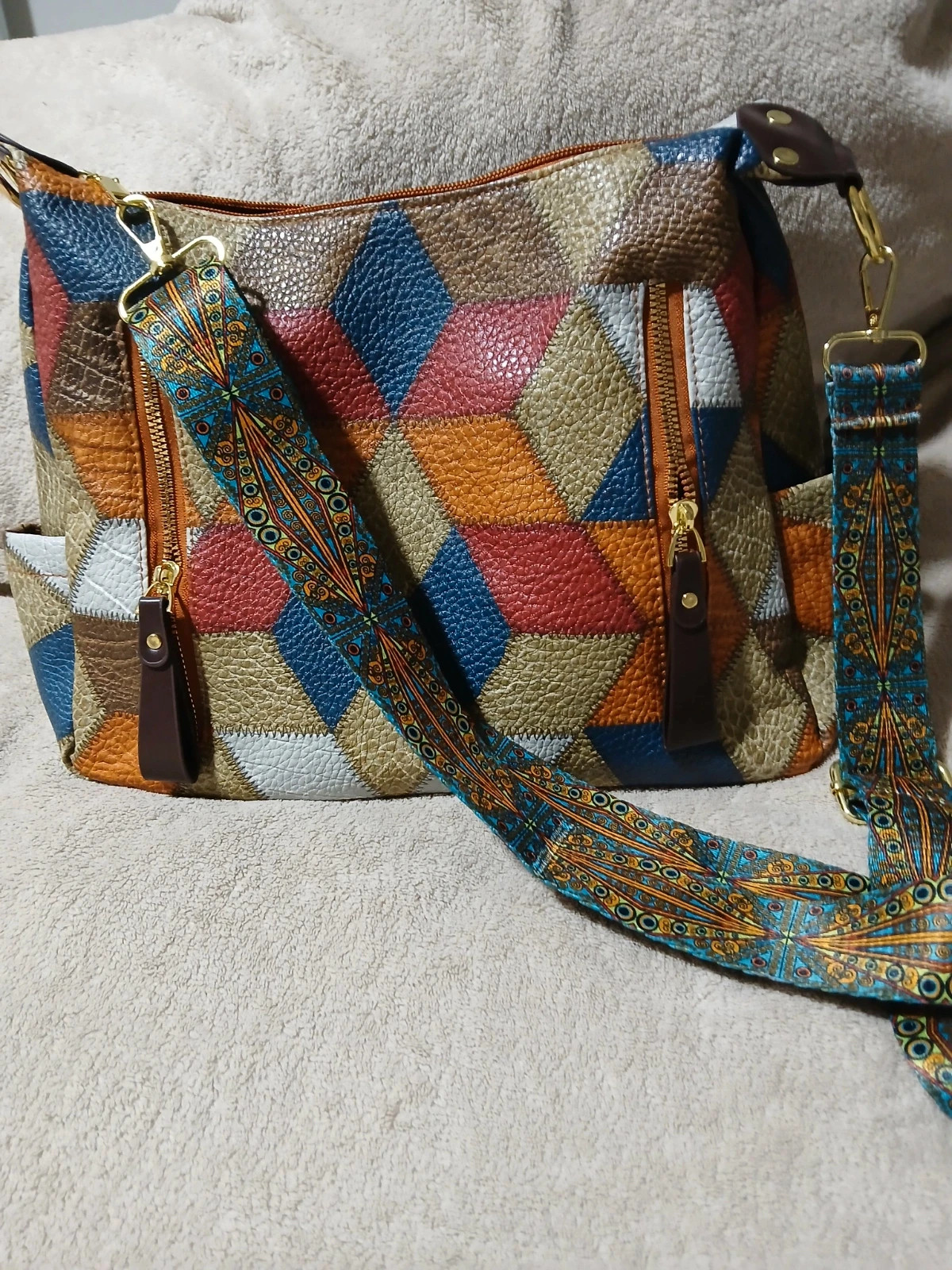 Sac à main bandoulière.