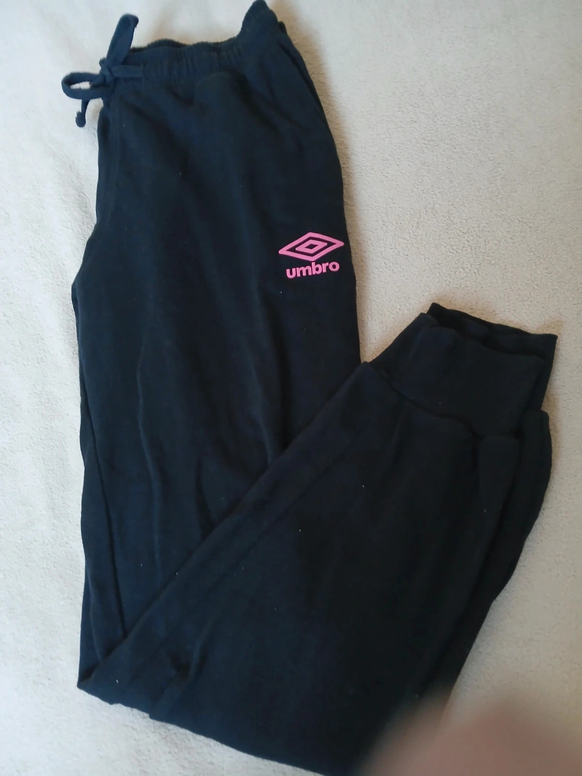 Pantalon survétement umbro.