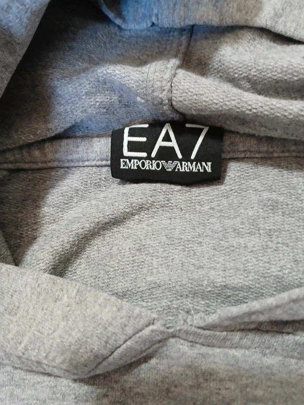 Sweat amporio armani. – Armani – taille M / 38 / 10 4