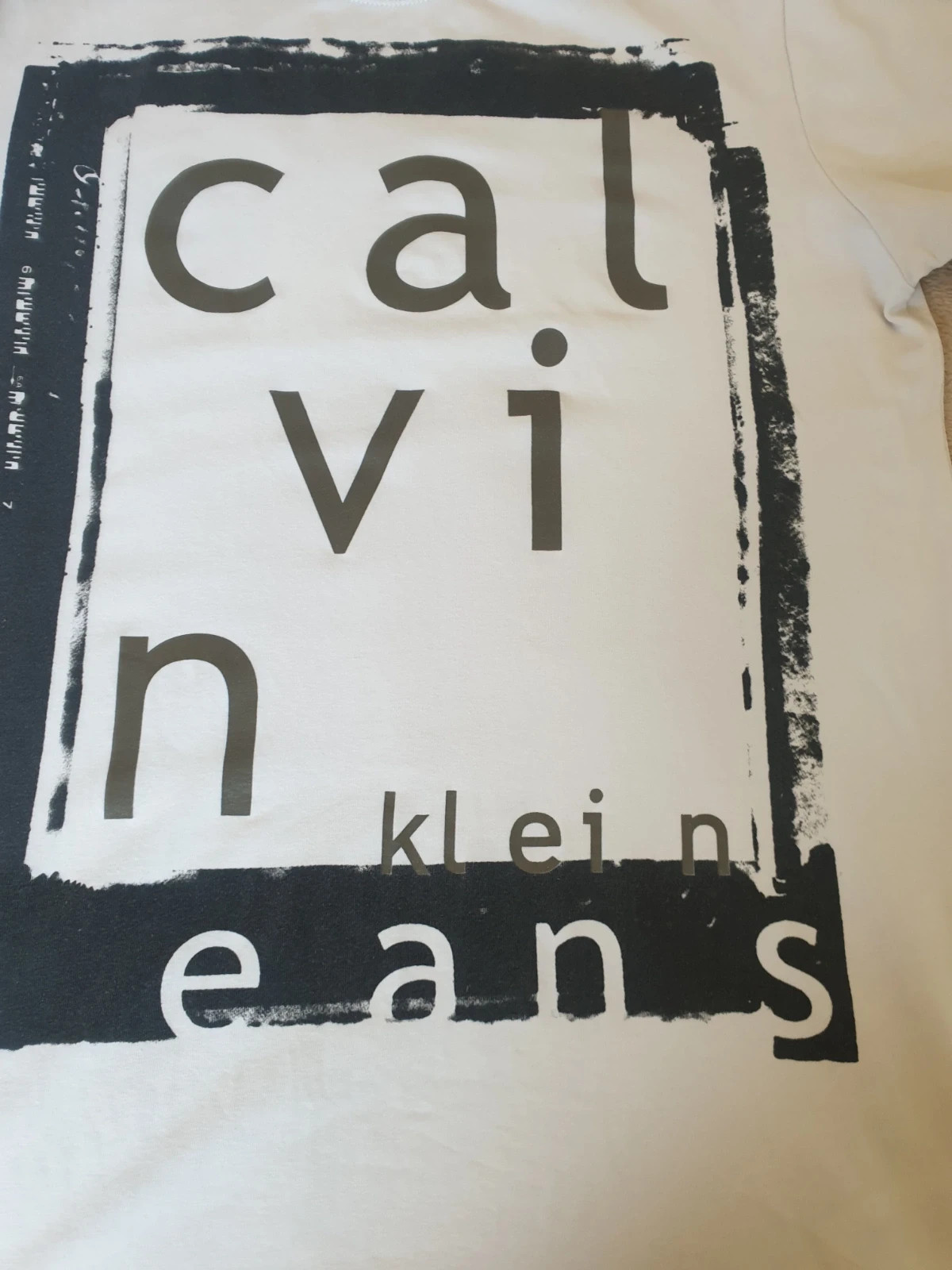 T-shirt calvin Klein. – Calvin Klein – taille L 2