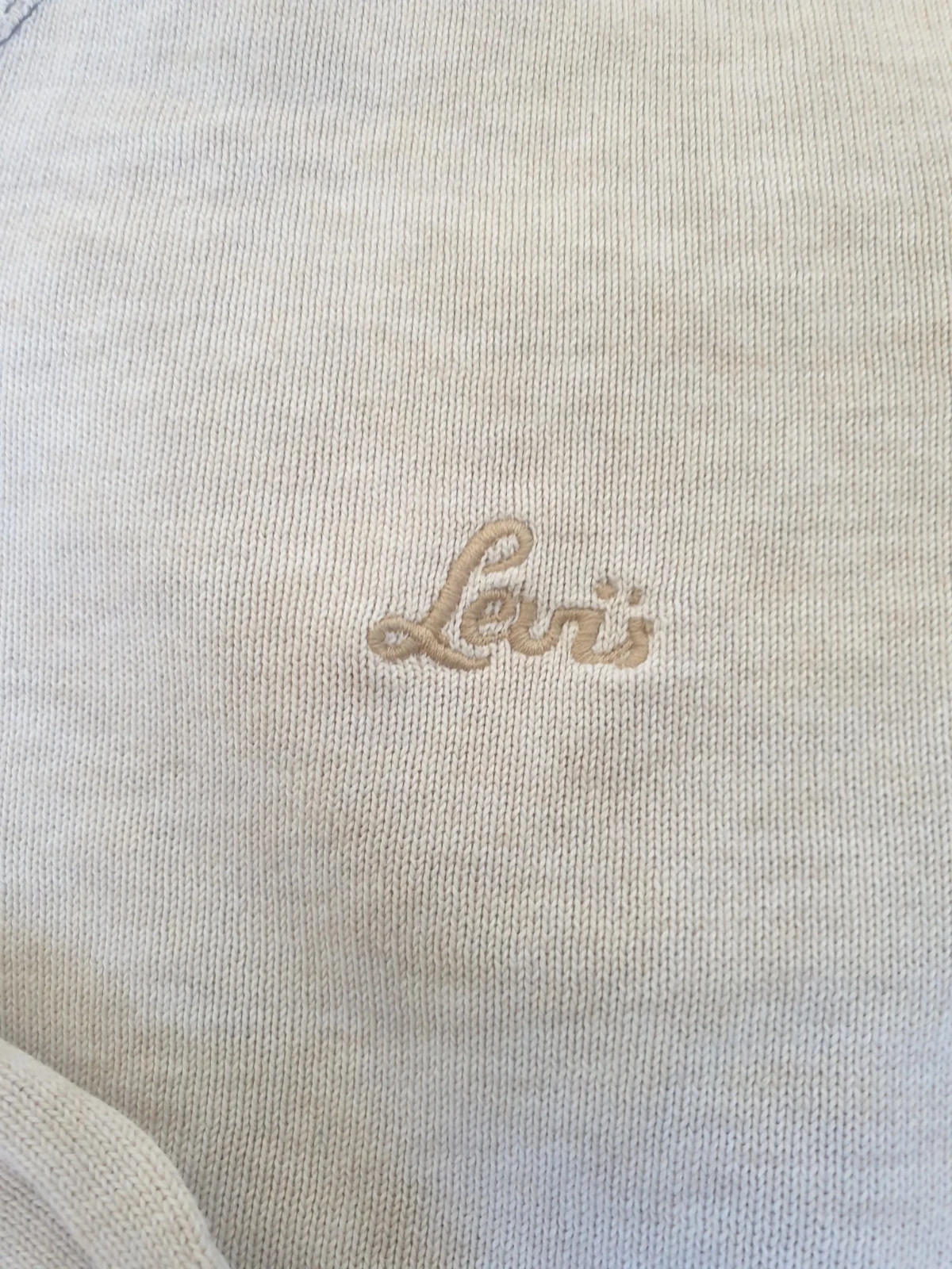 Pull Levis. – Levi's – taille M 2
