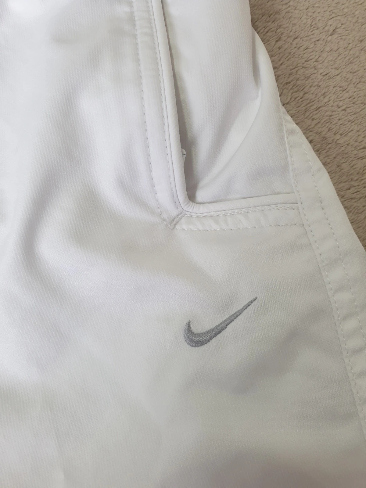 Pantacourt Nike. – Nike – taille L / 40 / 12 2