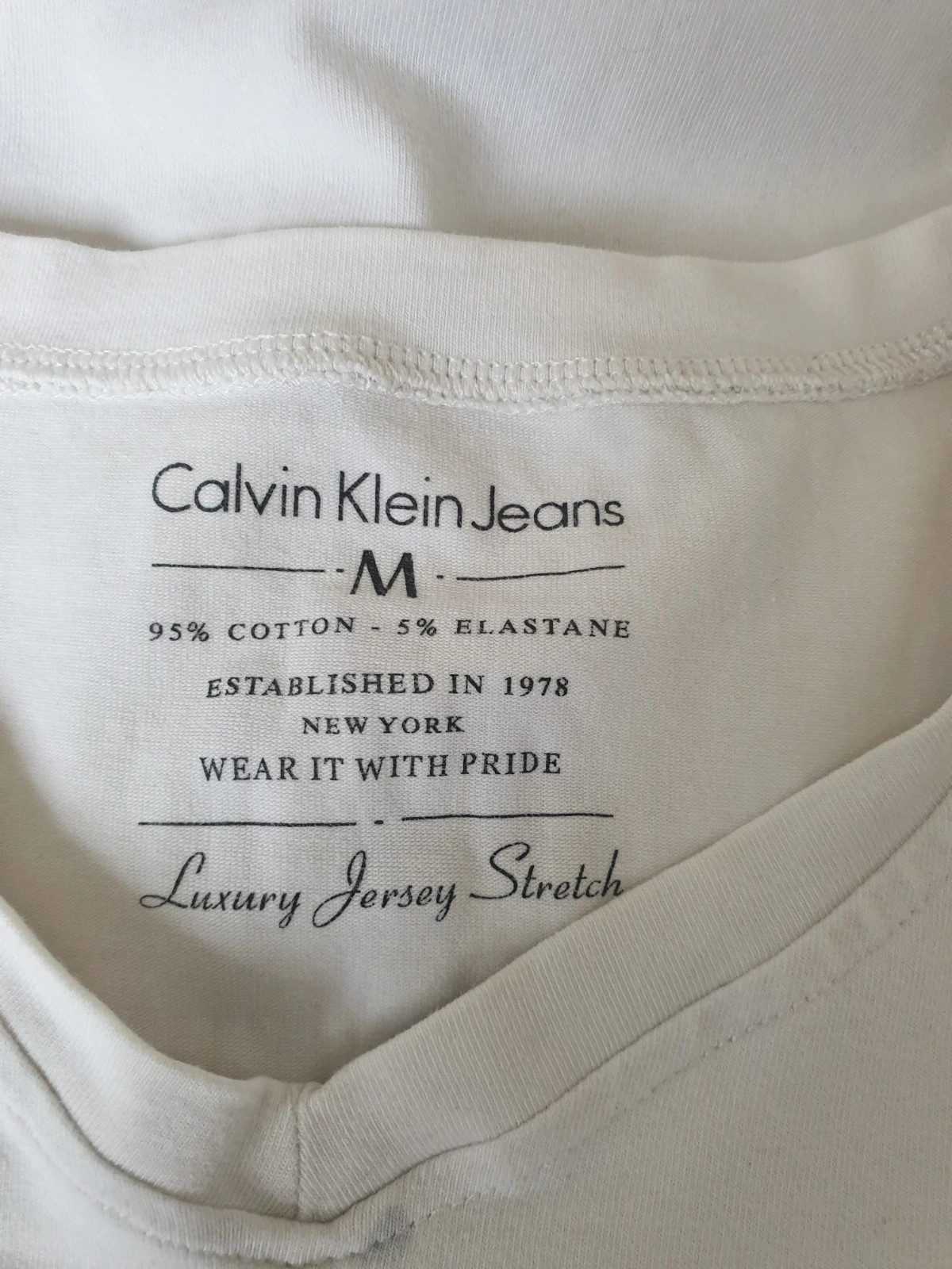 T-shirt Calvin Klein. – Calvin Klein – taille M 3