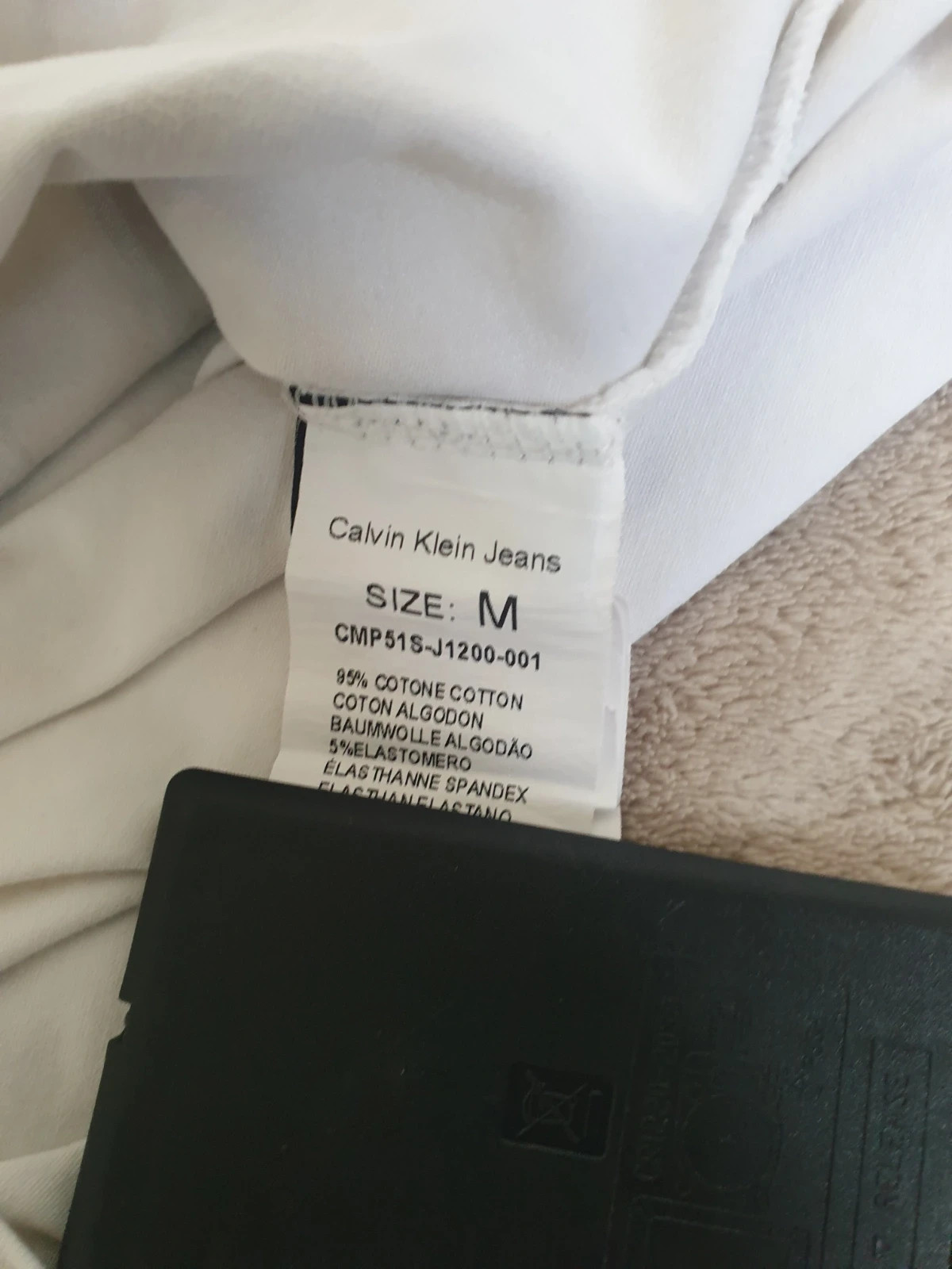 T-shirt Calvin Klein. – Calvin Klein – taille M 4