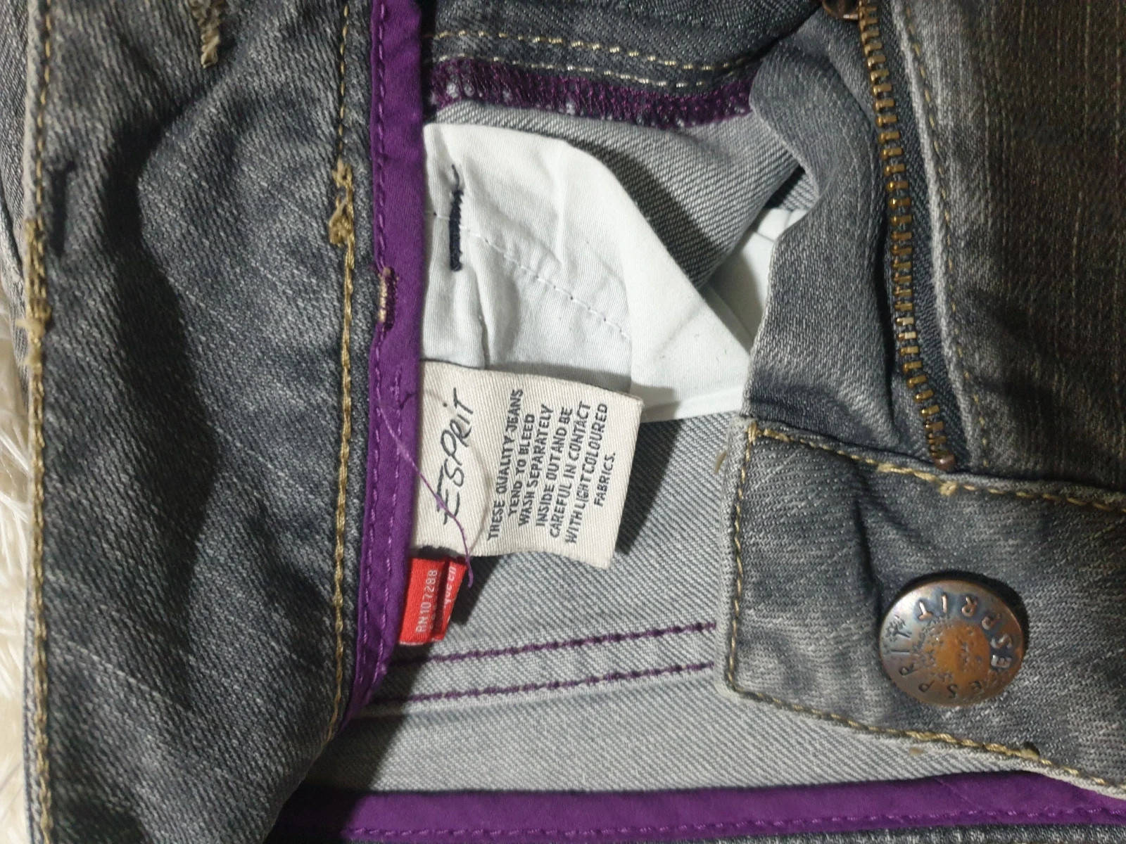 Jeans esprit denime.taille 36.gris.coupe droite. Tres bon état. – Esprit – taille S / 36 / 8 3