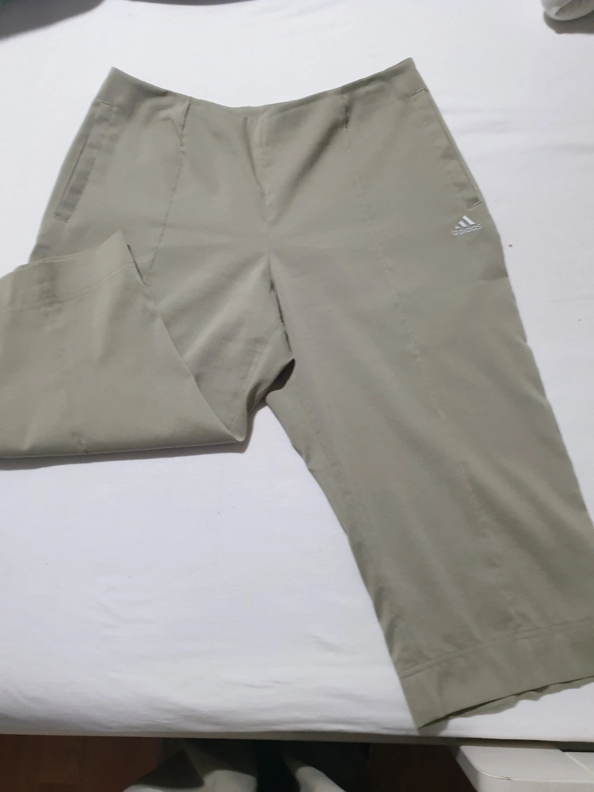 Pantacourt Adidas.