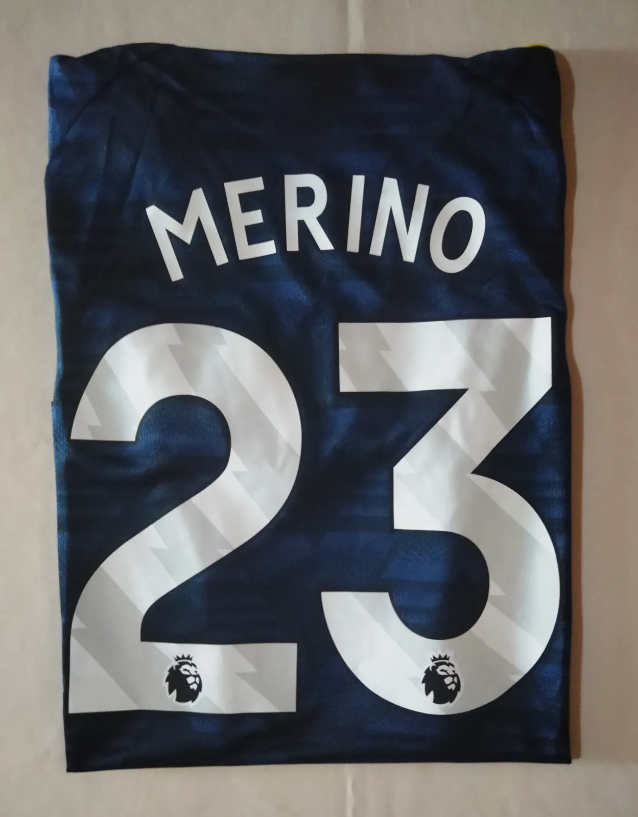 Camiseta Arsenal, 2 equipación. – Adidas – taille M 5