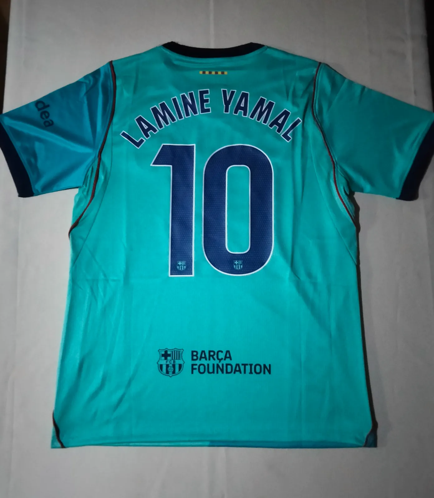 Camiseta FC Barcelona, 3 equipación. – Nike – taille M 2