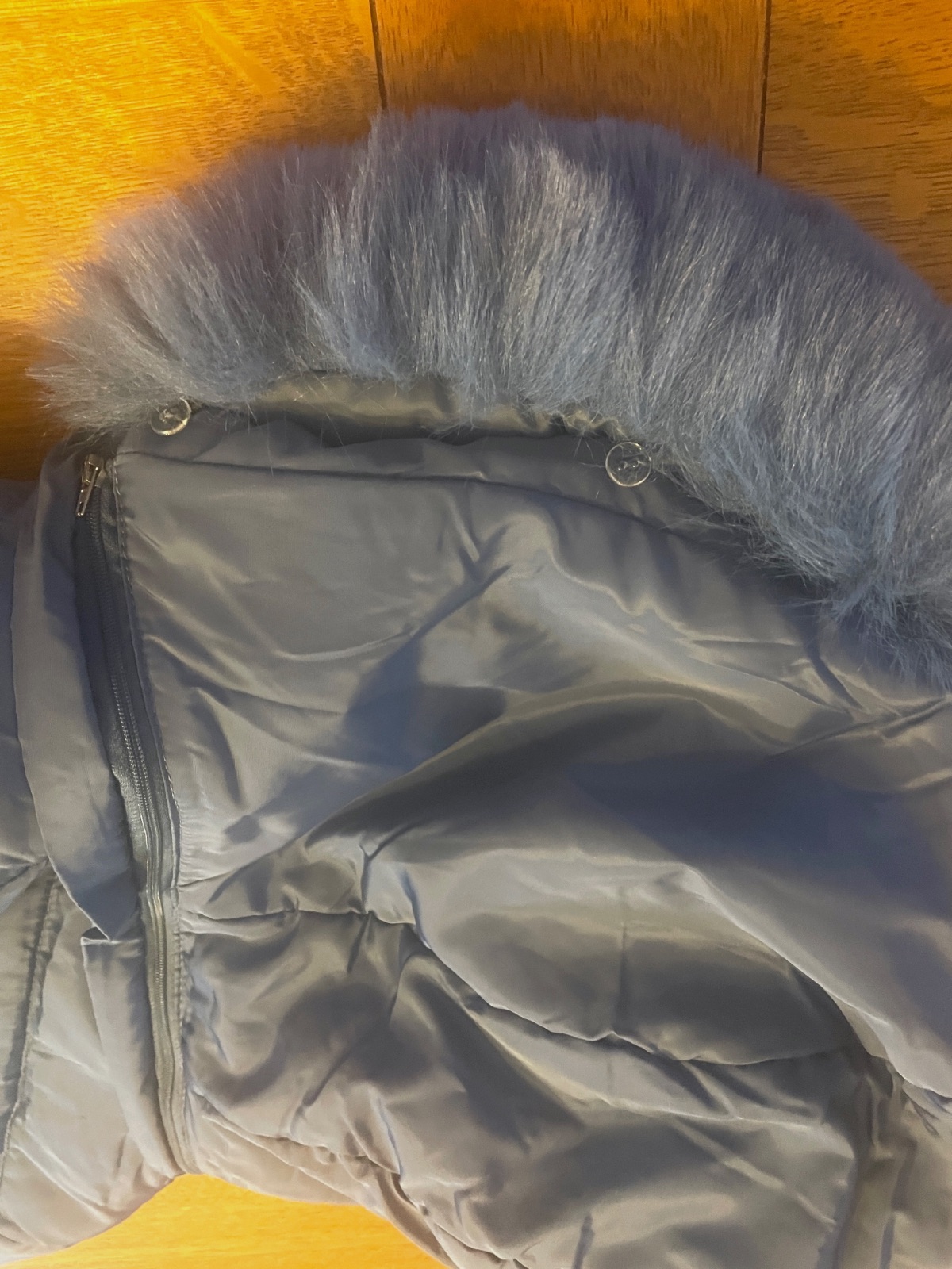Doudoune matelassée bleue avec capuche fourrure – Sans marque – taille 14 ans 4