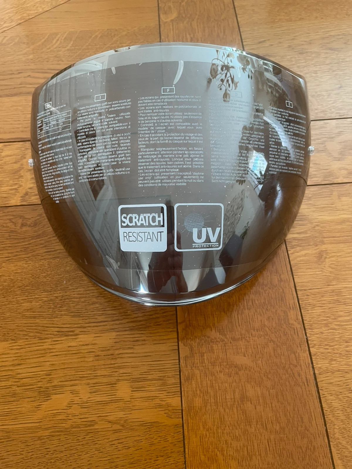 Vend visière de casque
